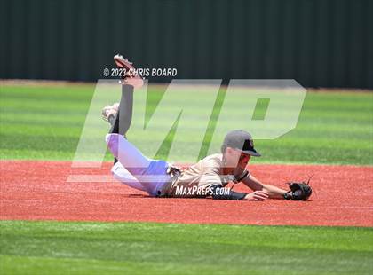 Thumbnail 3 in Tularosa vs. Menaul/Oak Grove (NMAA 2A Quarterfinal) photogallery.
