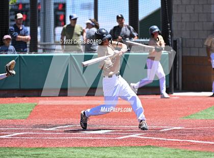 Thumbnail 2 in Tularosa vs. Menaul/Oak Grove (NMAA 2A Quarterfinal) photogallery.