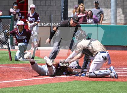 Thumbnail 3 in Tularosa vs. Menaul/Oak Grove (NMAA 2A Quarterfinal) photogallery.