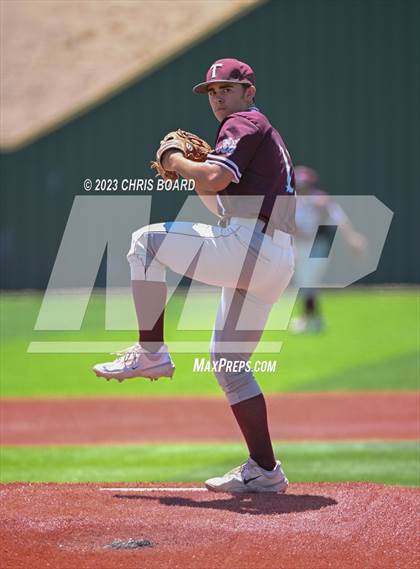 Thumbnail 1 in Tularosa vs. Menaul/Oak Grove (NMAA 2A Quarterfinal) photogallery.