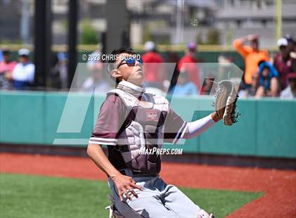 Thumbnail 3 in Tularosa vs. Menaul/Oak Grove (NMAA 2A Quarterfinal) photogallery.