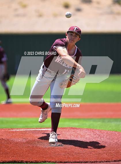 Thumbnail 3 in Tularosa vs. Menaul/Oak Grove (NMAA 2A Quarterfinal) photogallery.