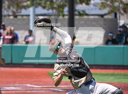 Thumbnail 2 in Tularosa vs. Menaul/Oak Grove (NMAA 2A Quarterfinal) photogallery.