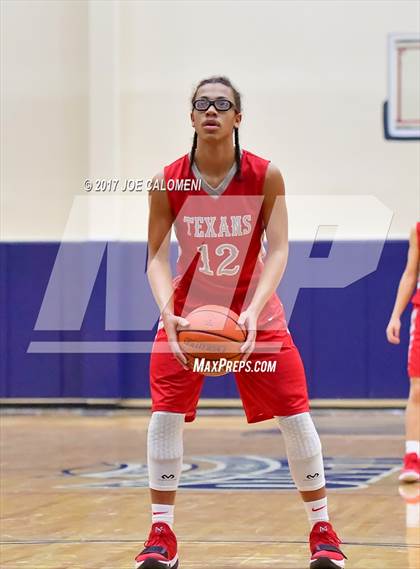 Thumbnail 1 in Ray vs Lee [Robert E.] (SAISD Invitational) photogallery.