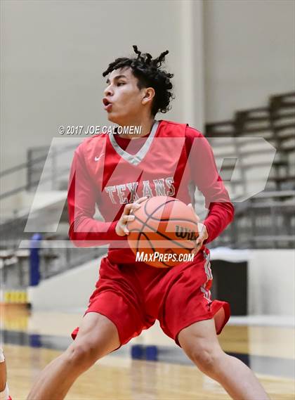 Thumbnail 3 in Ray vs Lee [Robert E.] (SAISD Invitational) photogallery.