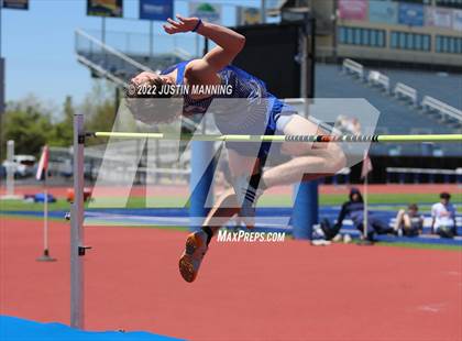 Thumbnail 1 in AAA 4A Regional Track & Field Meet photogallery.