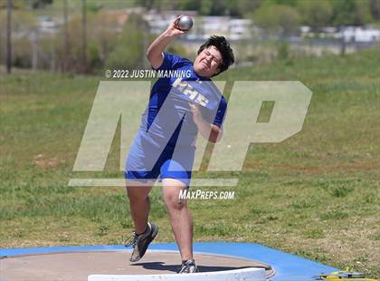 Thumbnail 3 in AAA 4A Regional Track & Field Meet photogallery.