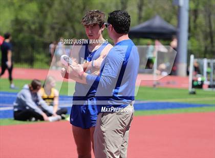 Thumbnail 2 in AAA 4A Regional Track & Field Meet photogallery.