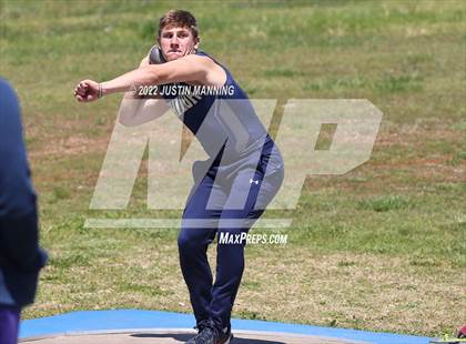 Thumbnail 3 in AAA 4A Regional Track & Field Meet photogallery.