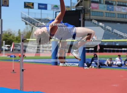 Thumbnail 1 in AAA 4A Regional Track & Field Meet photogallery.