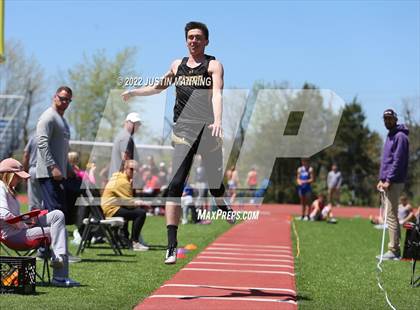 Thumbnail 2 in AAA 4A Regional Track & Field Meet photogallery.