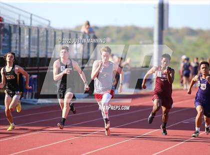 Thumbnail 3 in AAA 4A Regional Track & Field Meet photogallery.