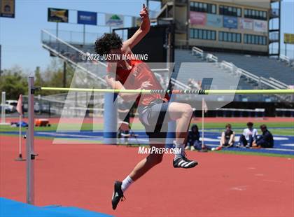 Thumbnail 1 in AAA 4A Regional Track & Field Meet photogallery.