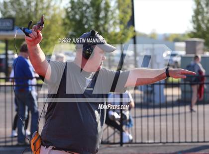 Thumbnail 2 in AAA 4A Regional Track & Field Meet photogallery.