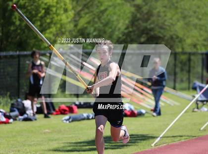 Thumbnail 1 in AAA 4A Regional Track & Field Meet photogallery.