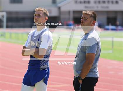 Thumbnail 2 in AAA 4A Regional Track & Field Meet photogallery.