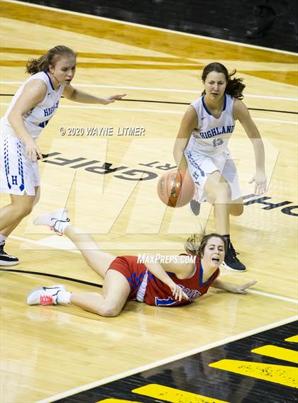 Thumbnail 3 in Conner vs Highlands photogallery.