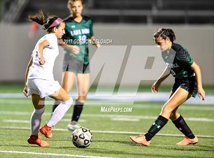 Thumbnail 2 in Red Oak vs. Lake Ridge (UIL 5A Regional Quarterfinal) photogallery.