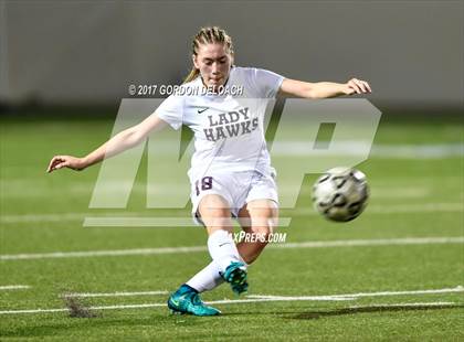 Thumbnail 1 in Red Oak vs. Lake Ridge (UIL 5A Regional Quarterfinal) photogallery.