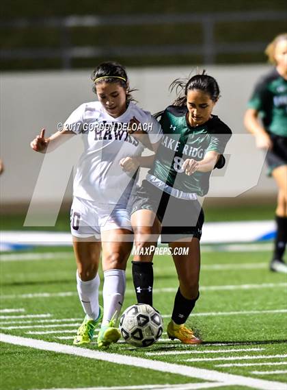 Thumbnail 3 in Red Oak vs. Lake Ridge (UIL 5A Regional Quarterfinal) photogallery.