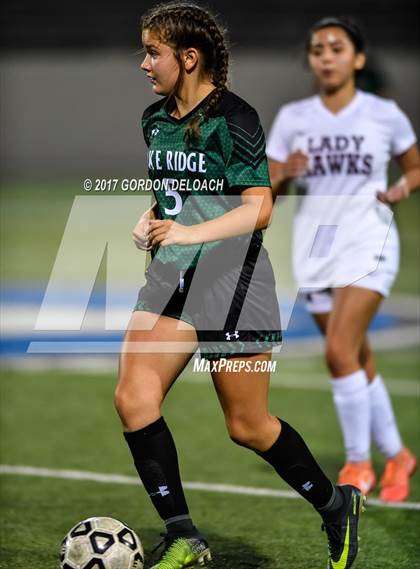 Thumbnail 2 in Red Oak vs. Lake Ridge (UIL 5A Regional Quarterfinal) photogallery.