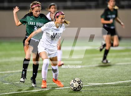 Thumbnail 2 in Red Oak vs. Lake Ridge (UIL 5A Regional Quarterfinal) photogallery.