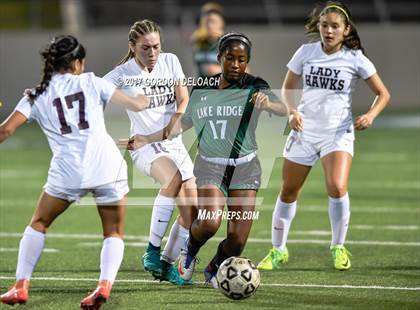 Thumbnail 2 in Red Oak vs. Lake Ridge (UIL 5A Regional Quarterfinal) photogallery.