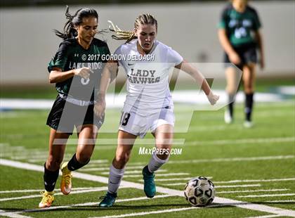 Thumbnail 3 in Red Oak vs. Lake Ridge (UIL 5A Regional Quarterfinal) photogallery.