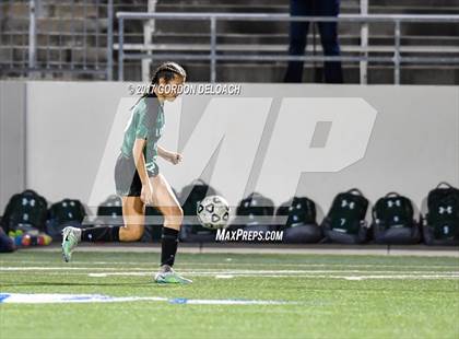 Thumbnail 3 in Red Oak vs. Lake Ridge (UIL 5A Regional Quarterfinal) photogallery.