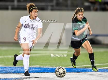 Thumbnail 3 in Red Oak vs. Lake Ridge (UIL 5A Regional Quarterfinal) photogallery.