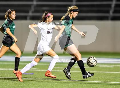 Thumbnail 3 in Red Oak vs. Lake Ridge (UIL 5A Regional Quarterfinal) photogallery.