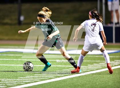 Thumbnail 3 in Red Oak vs. Lake Ridge (UIL 5A Regional Quarterfinal) photogallery.