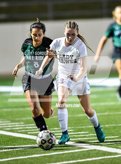 Thumbnail 2 in Red Oak vs. Lake Ridge (UIL 5A Regional Quarterfinal) photogallery.