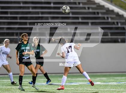 Thumbnail 2 in Red Oak vs. Lake Ridge (UIL 5A Regional Quarterfinal) photogallery.