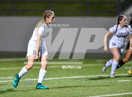 Thumbnail 2 in Red Oak vs. Lake Ridge (UIL 5A Regional Quarterfinal) photogallery.