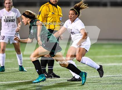 Thumbnail 1 in Red Oak vs. Lake Ridge (UIL 5A Regional Quarterfinal) photogallery.