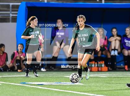 Thumbnail 3 in Red Oak vs. Lake Ridge (UIL 5A Regional Quarterfinal) photogallery.