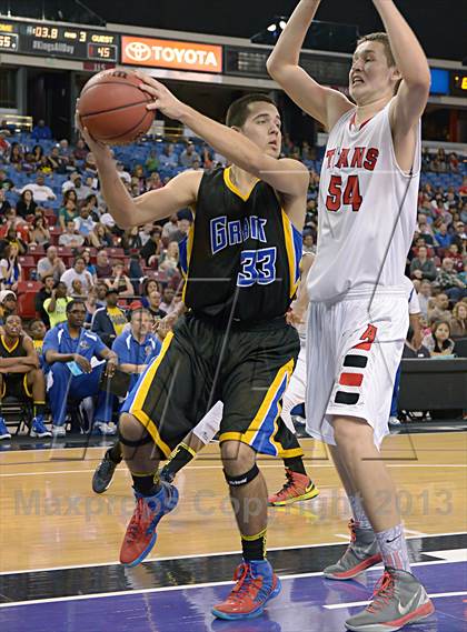 Thumbnail 2 in Grant vs. Antelope (CIF SJS D2 Final) photogallery.