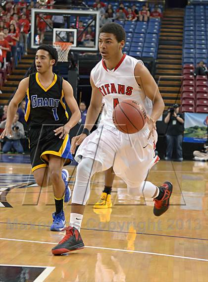 Thumbnail 2 in Grant vs. Antelope (CIF SJS D2 Final) photogallery.