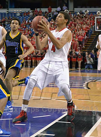 Thumbnail 3 in Grant vs. Antelope (CIF SJS D2 Final) photogallery.