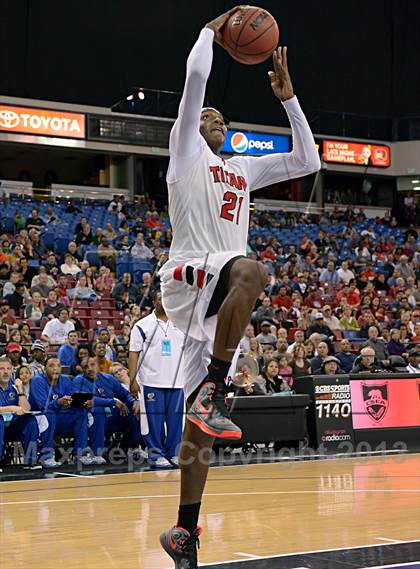 Thumbnail 2 in Grant vs. Antelope (CIF SJS D2 Final) photogallery.