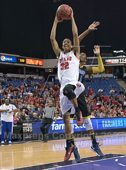 Thumbnail 3 in Grant vs. Antelope (CIF SJS D2 Final) photogallery.