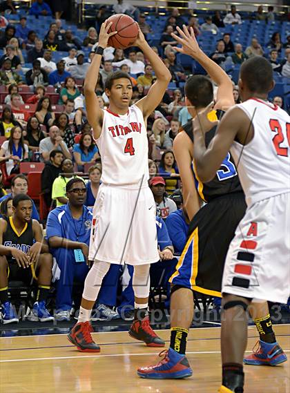 Thumbnail 3 in Grant vs. Antelope (CIF SJS D2 Final) photogallery.