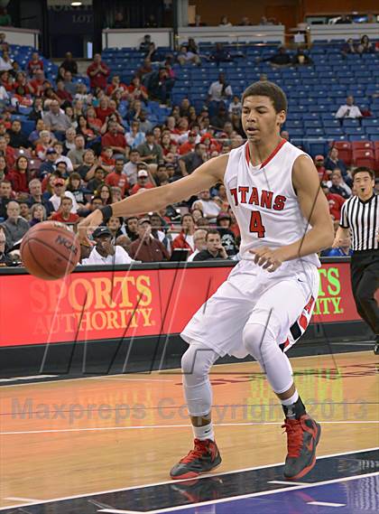 Thumbnail 2 in Grant vs. Antelope (CIF SJS D2 Final) photogallery.