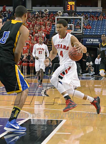 Thumbnail 2 in Grant vs. Antelope (CIF SJS D2 Final) photogallery.