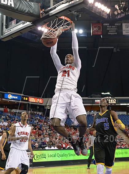 Thumbnail 2 in Grant vs. Antelope (CIF SJS D2 Final) photogallery.