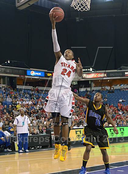 Thumbnail 1 in Grant vs. Antelope (CIF SJS D2 Final) photogallery.