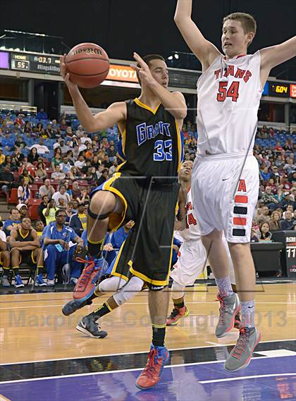 Thumbnail 3 in Grant vs. Antelope (CIF SJS D2 Final) photogallery.