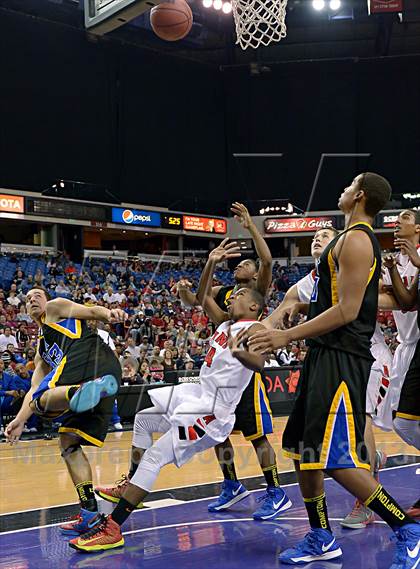 Thumbnail 2 in Grant vs. Antelope (CIF SJS D2 Final) photogallery.