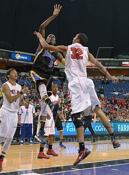 Thumbnail 2 in Grant vs. Antelope (CIF SJS D2 Final) photogallery.
